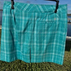 IZOD Golf Turquoise Plaid‎ Skirt Size 10 Knee Length Flat Front